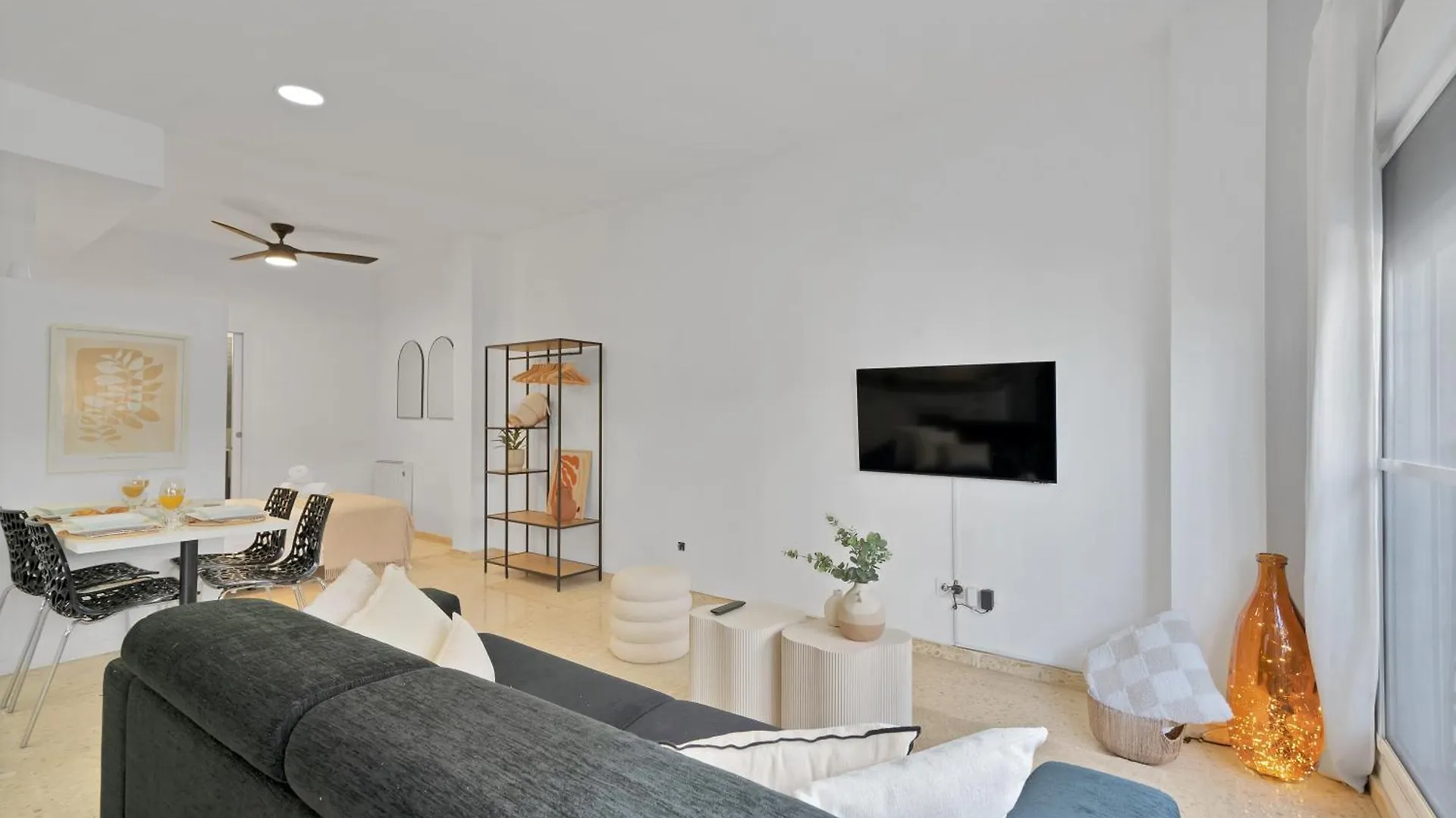 Nueva! Centrica Suite Boutique Algeciras 0*,  Spain